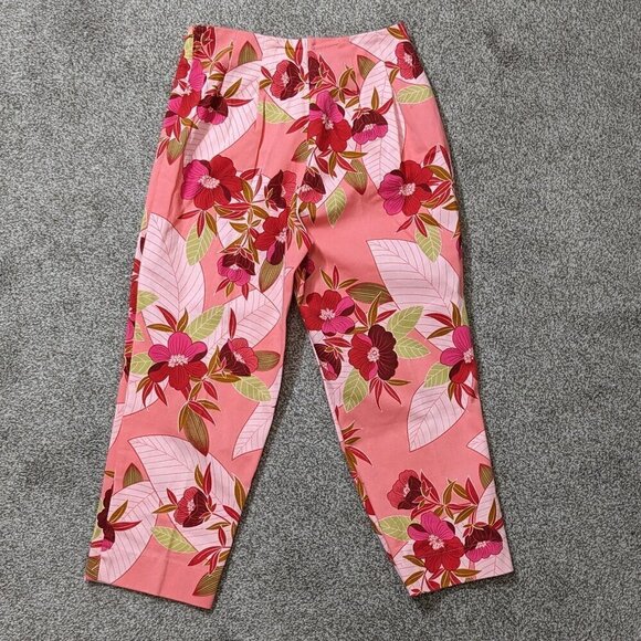 Women's CACTUS FLOWER Pink Floral, Side Zip, High Rise Capris; Size 2 - Picture 2 of 4